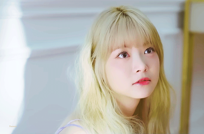 Latest photo of Hong Eunchae (LE SSERAFIM)