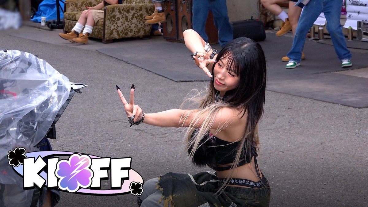 Latest photo of KISS OF LIFE