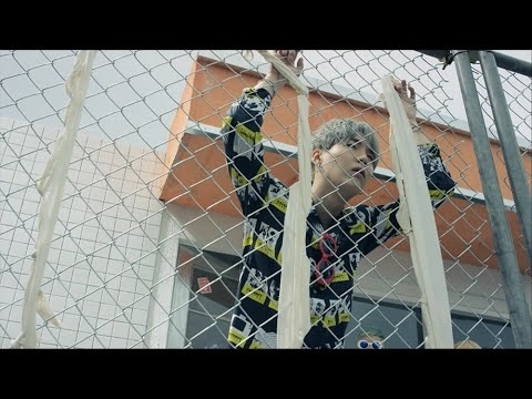 SUGA (防弹少年团)的幕后花絮