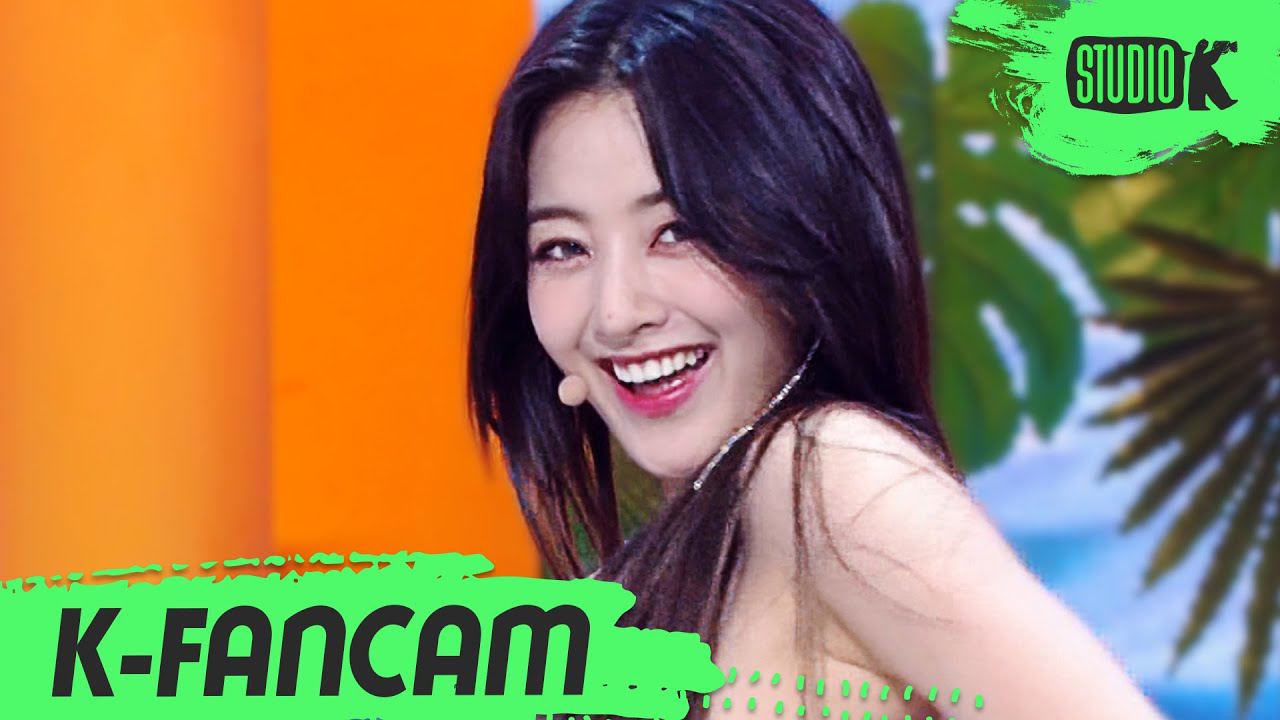 Recent activity shot of Jihyo (TWICE)