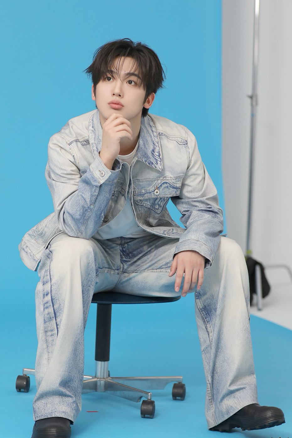 Behind-the-scenes cut of Kim Yohan (WEi)