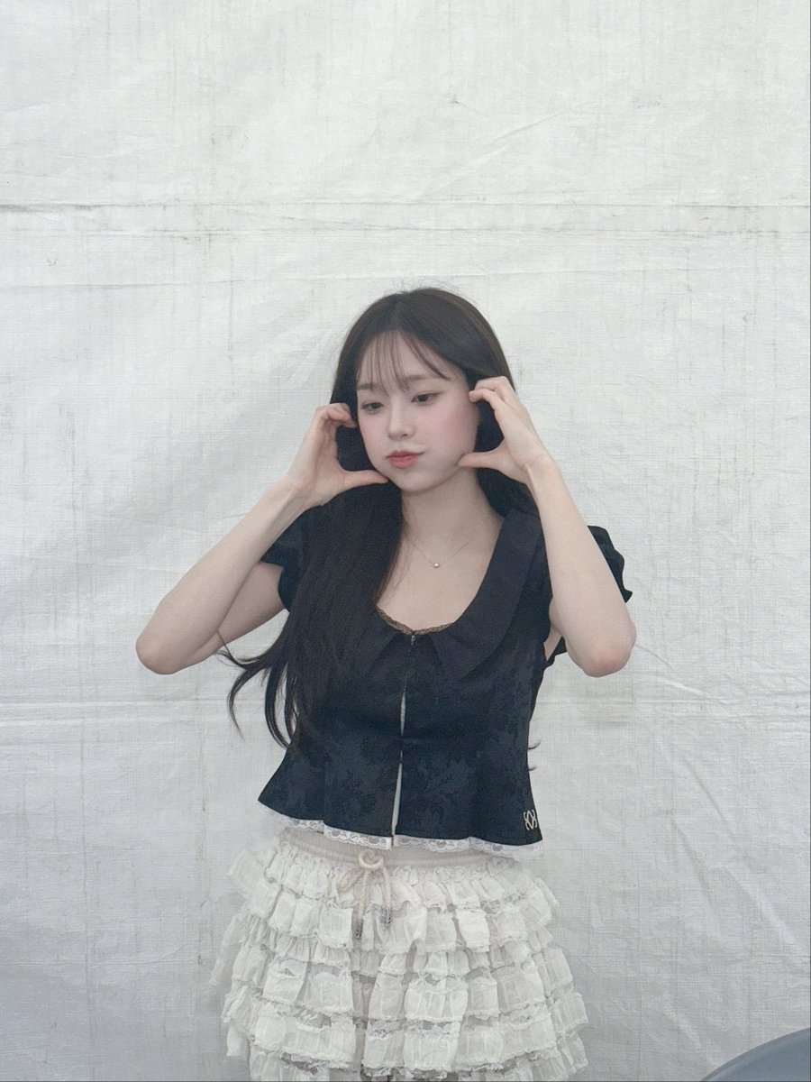 Recent activity shot of Chuu