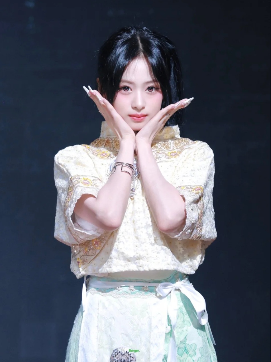 Behind-the-scenes cut of Ahyeon (BABYMONSTER)