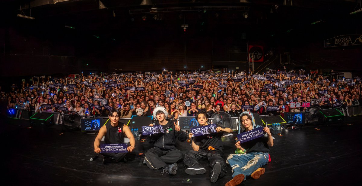 A moment captured by ONEUS's fan