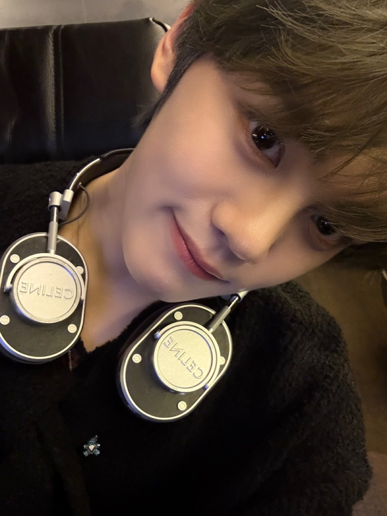 A moment captured by Kim Gyuvin (ZEROBASEONE)'s fan