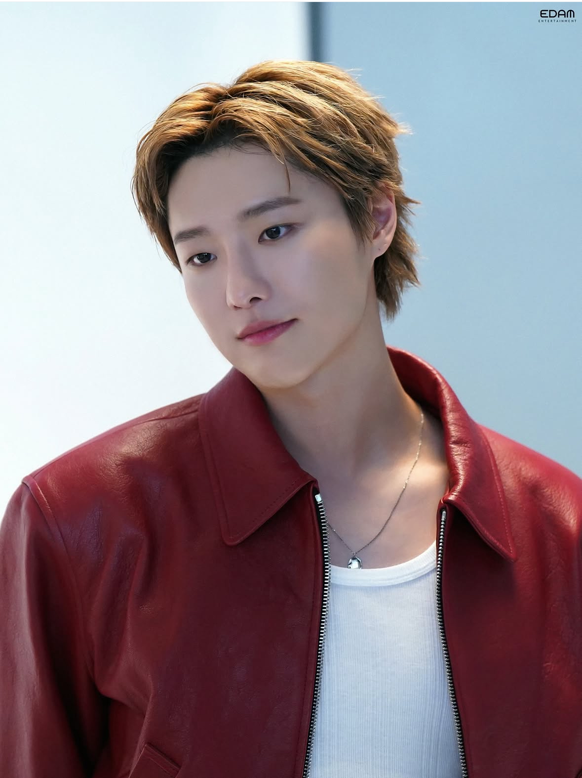 Behind-the-scenes cut of WOODZ