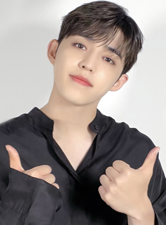 Foto aktivitas terbaru S.Coups (SEVENTEEN)
