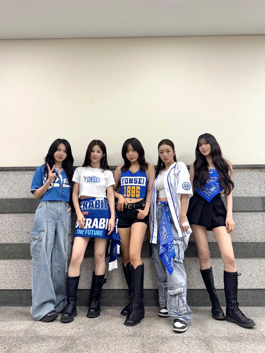 Recent activity shot of Apink
