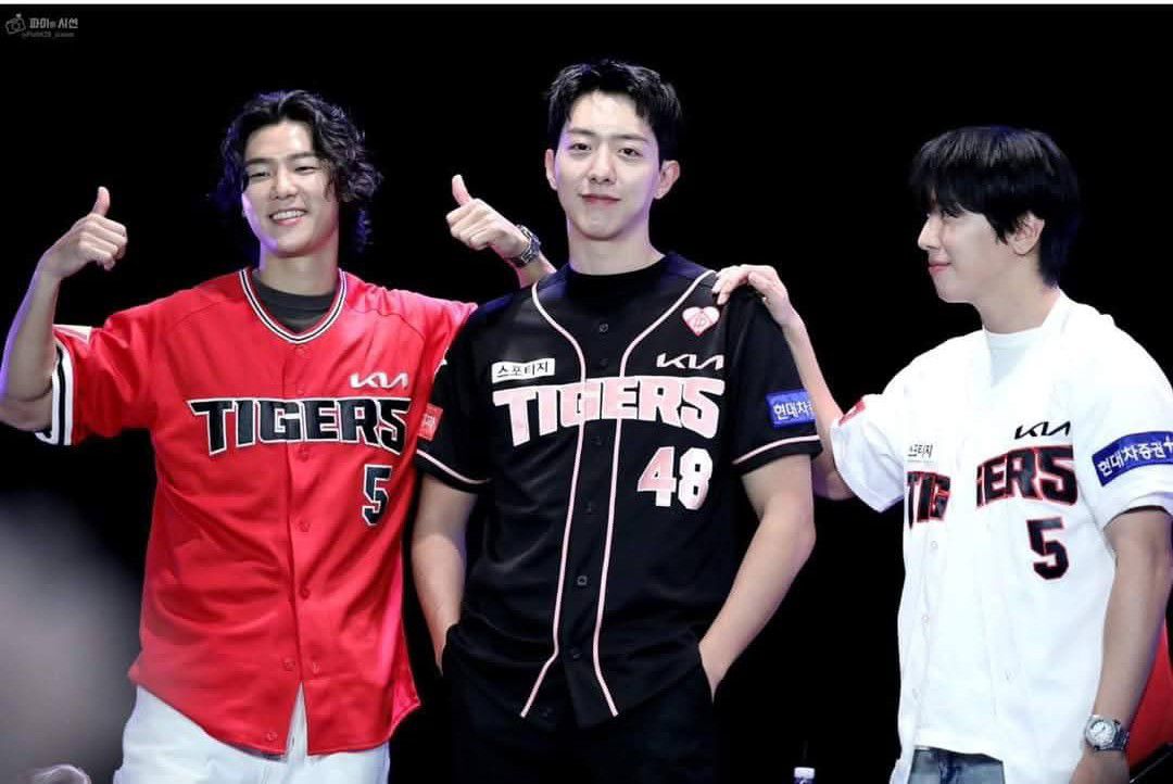 Latest photo of CNBLUE