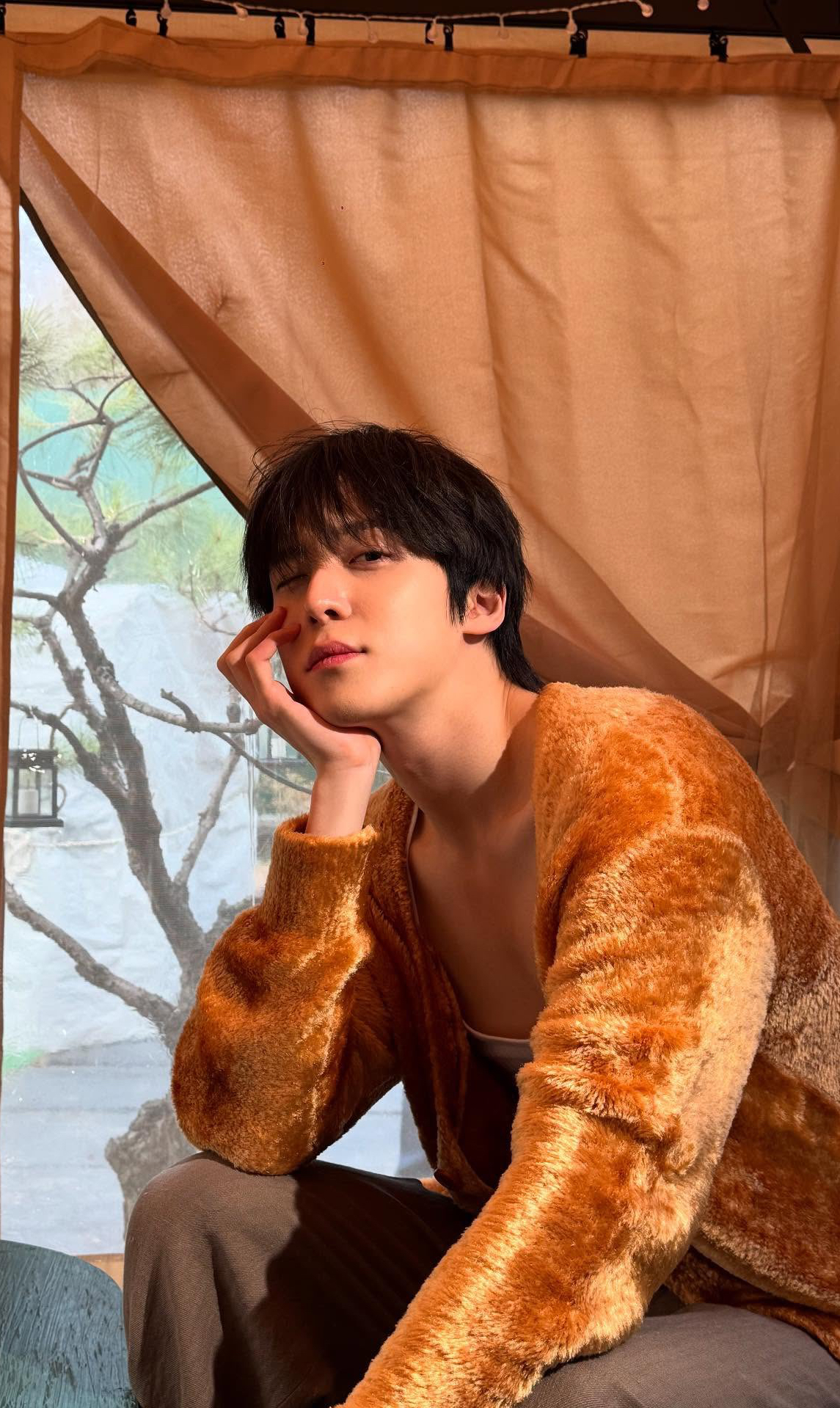 Today's most popular wallpaper in the Yunho (ATEEZ) community