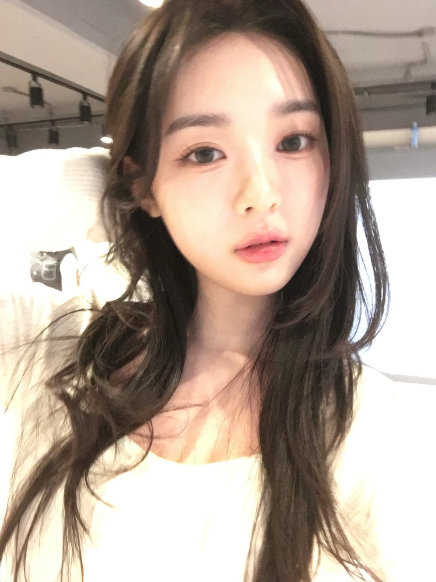 Recent activity shot of tripleS