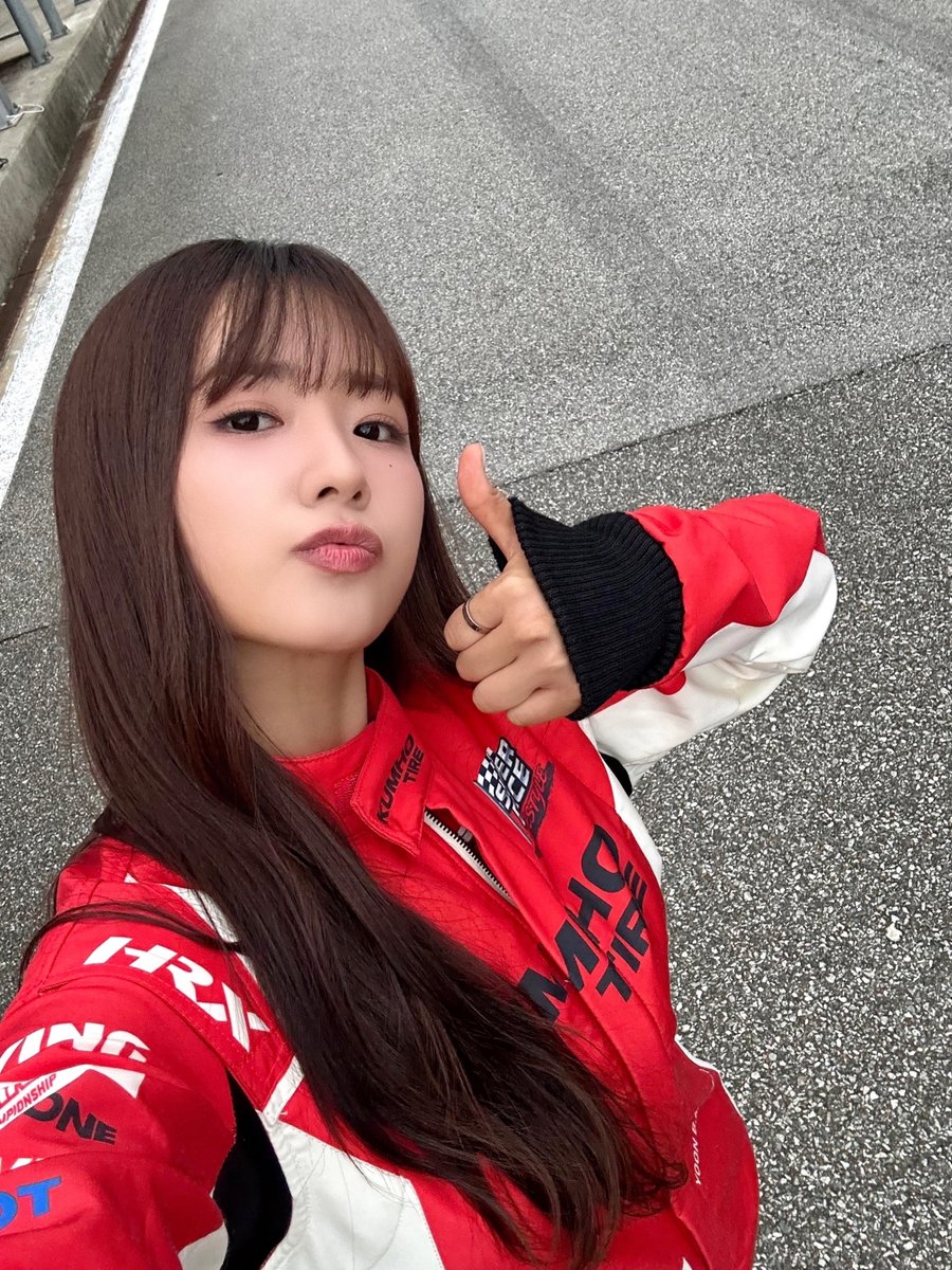 Apinkの舞台裏ショット