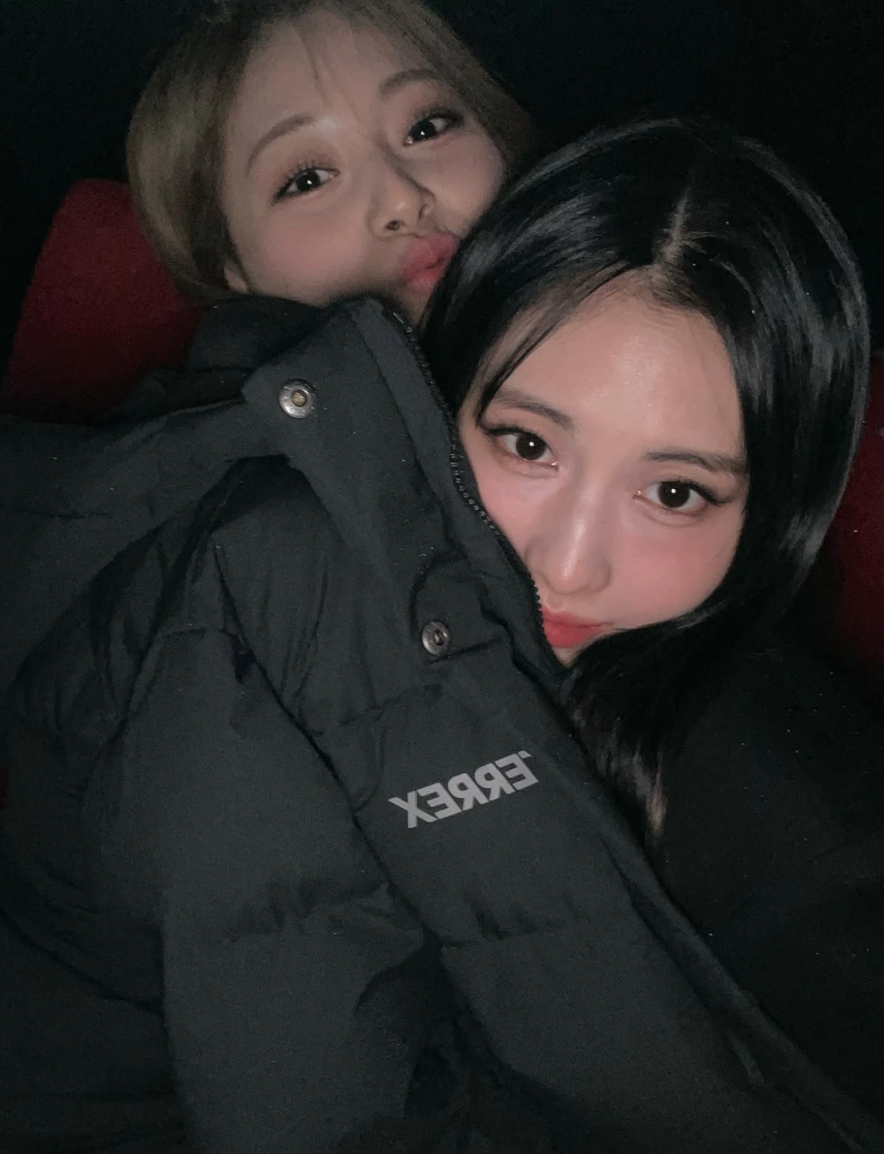 Momen yang diabadikan oleh penggemar TWICE