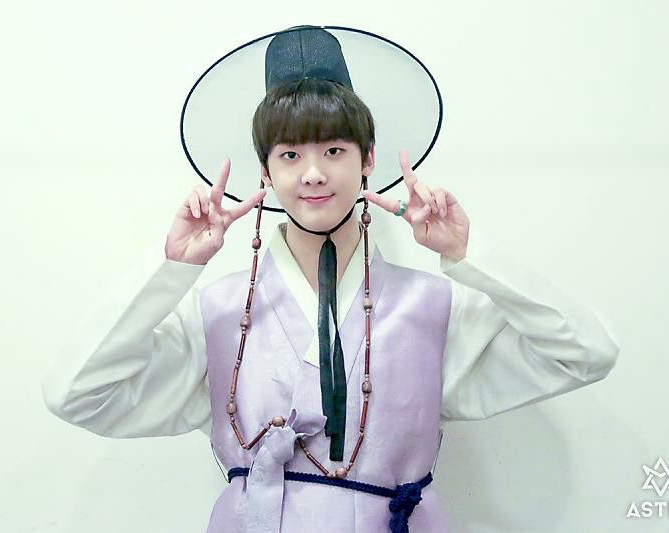 Behind-the-scenes cut of Sanha (ASTRO)