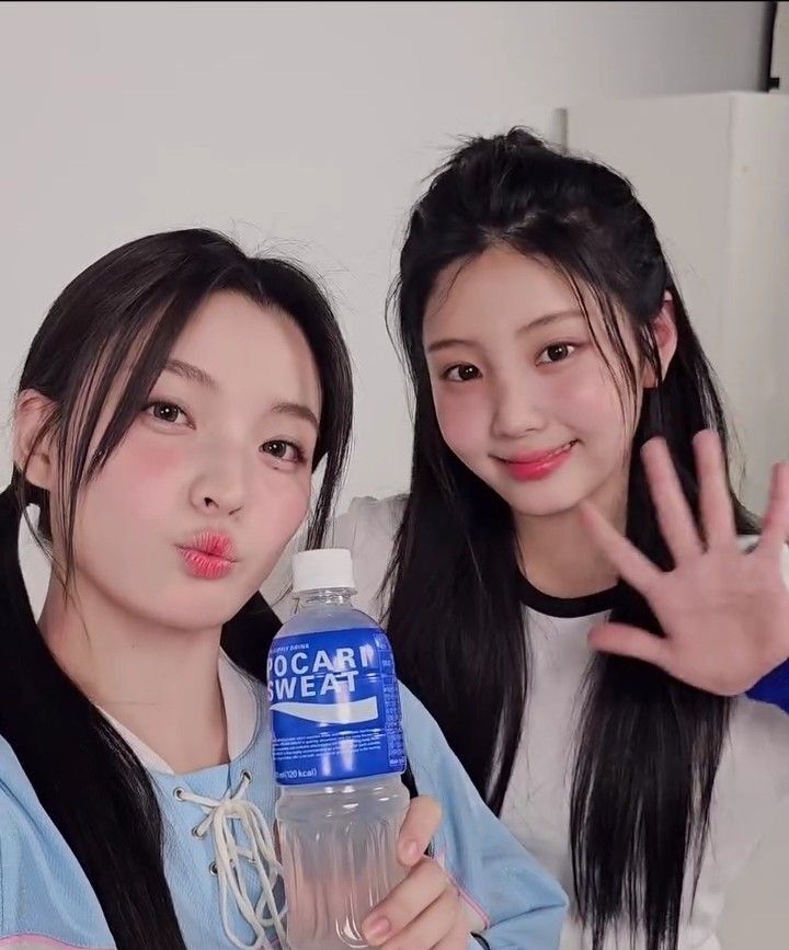 Behind-the-scenes cut of Wonhee (ILLIT)