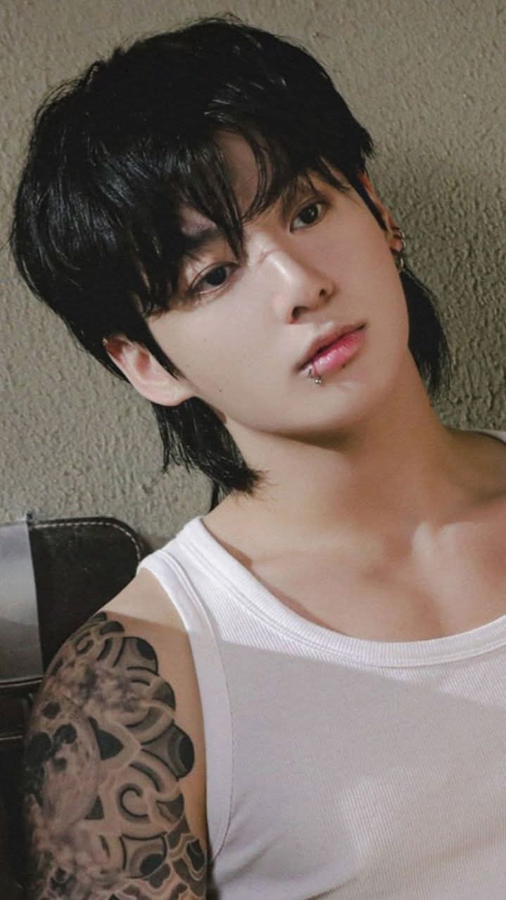Latest photo of Jungkook (BTS)