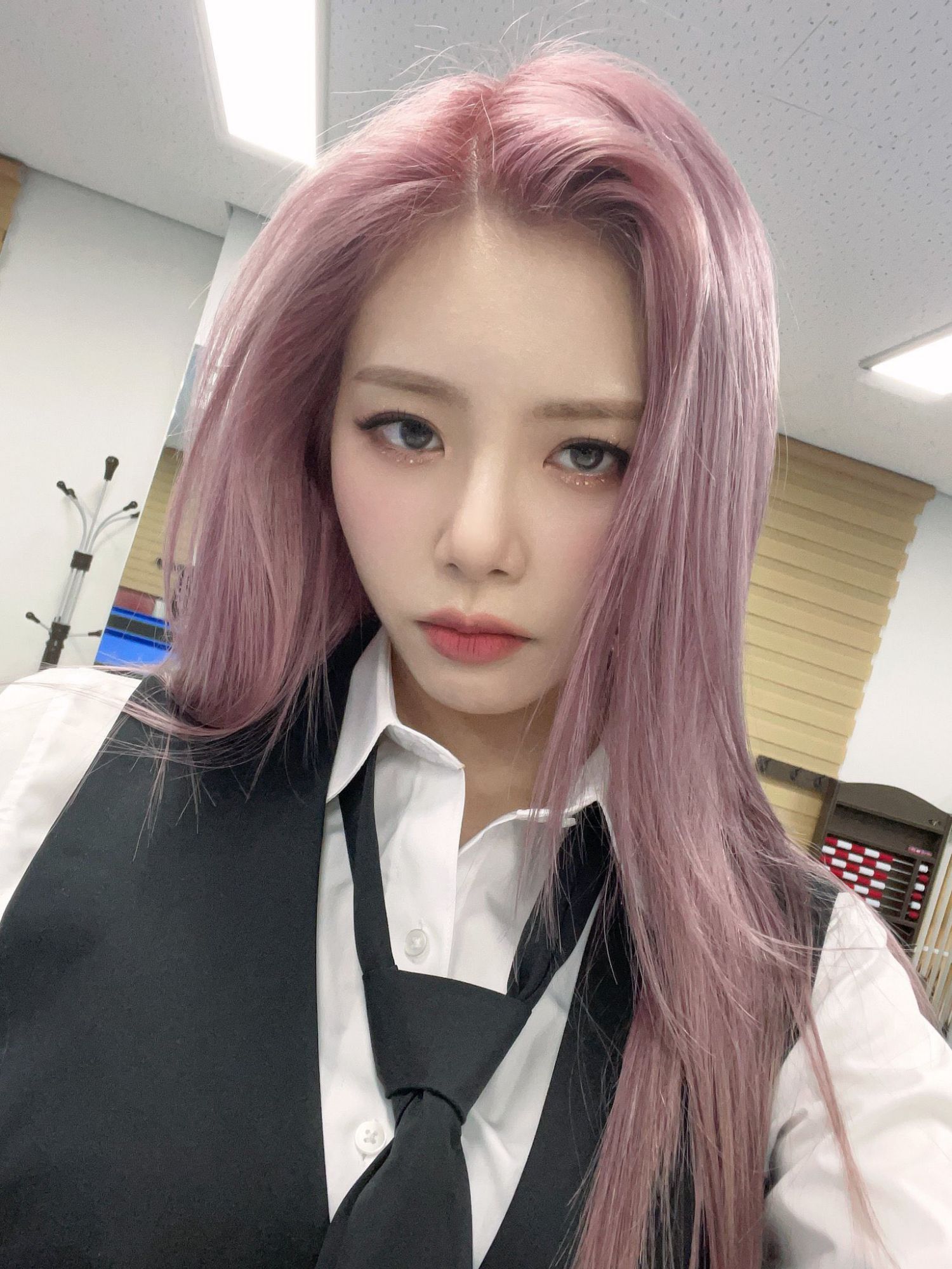Latest photo of JI U (DREAMCATCHER)