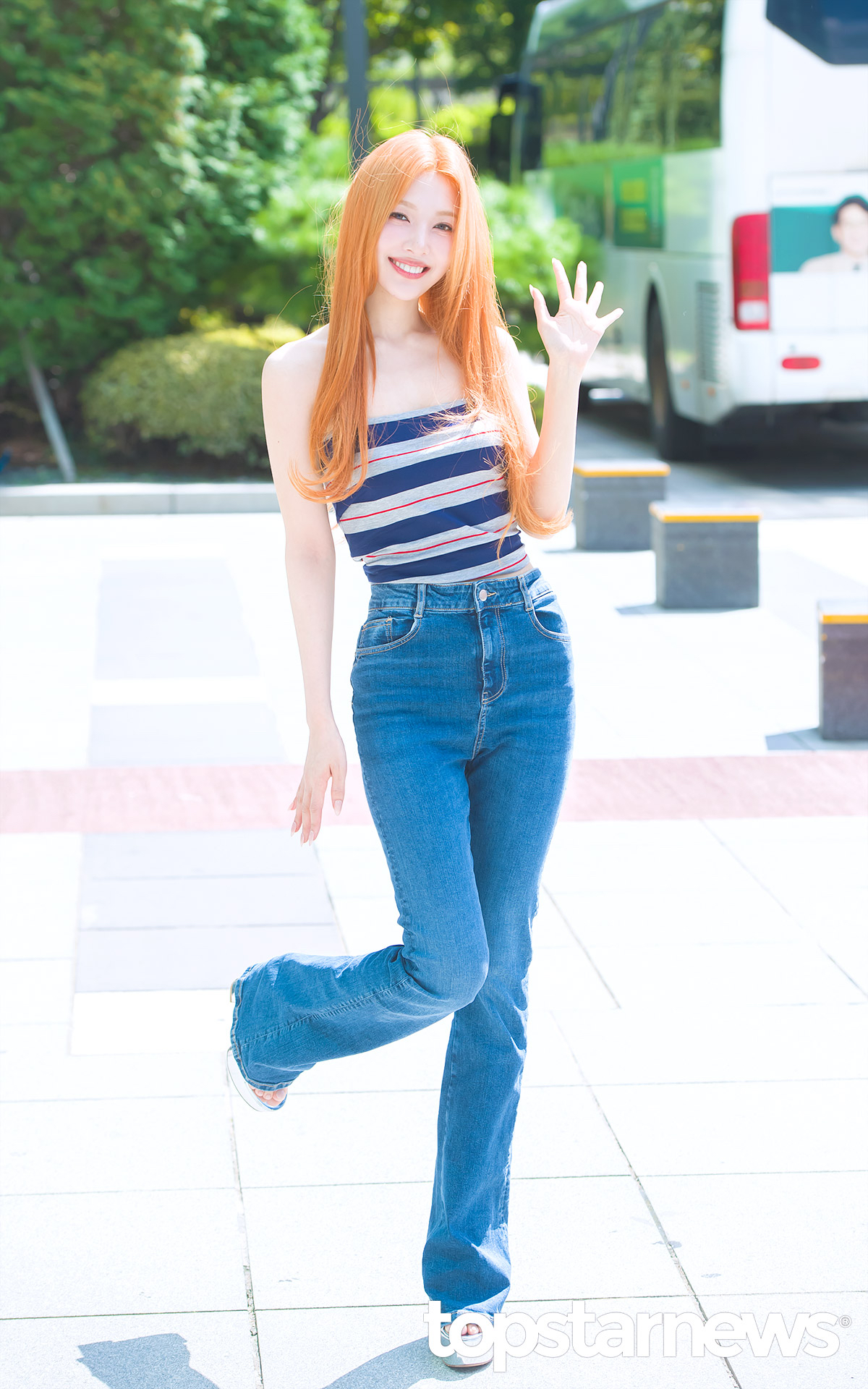 Recent activity shot of Red Velvet