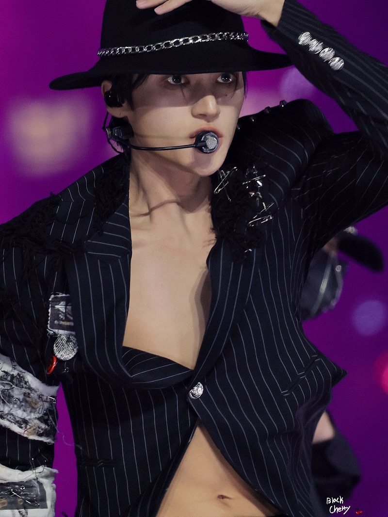 Behind-the-scenes cut of Wooyoung (ATEEZ)