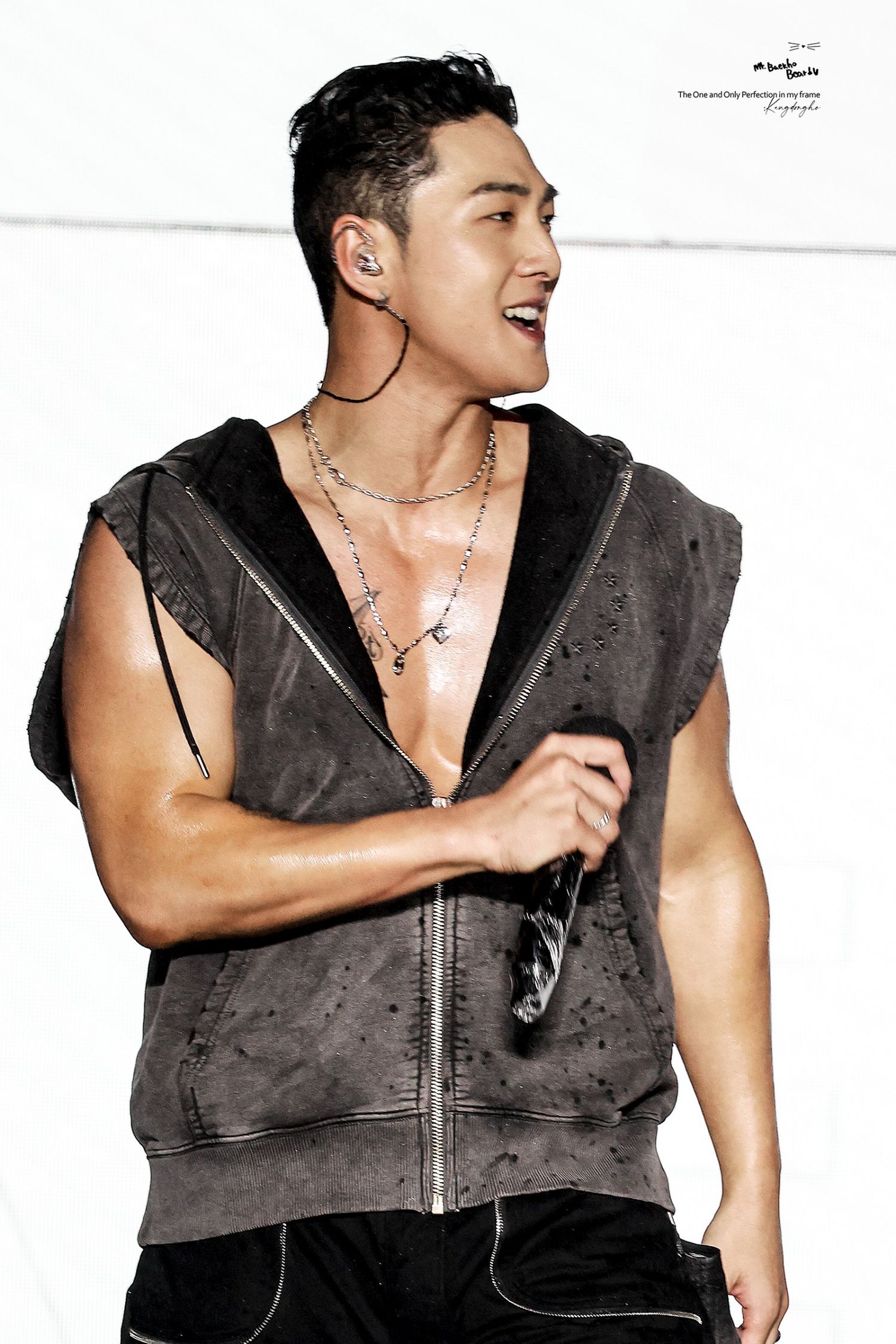 Latest photo of Baekho