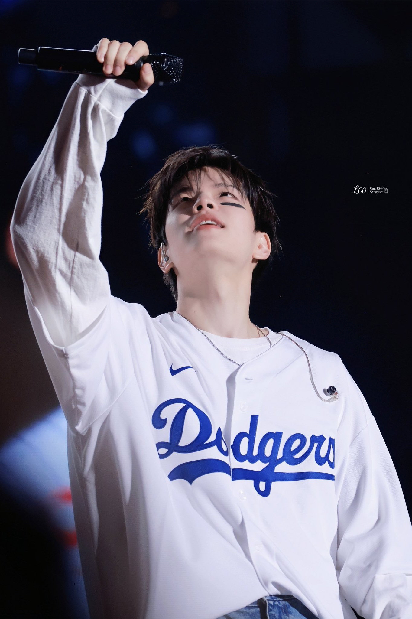 Foto aktivitas terbaru Seungmin (Stray Kids)