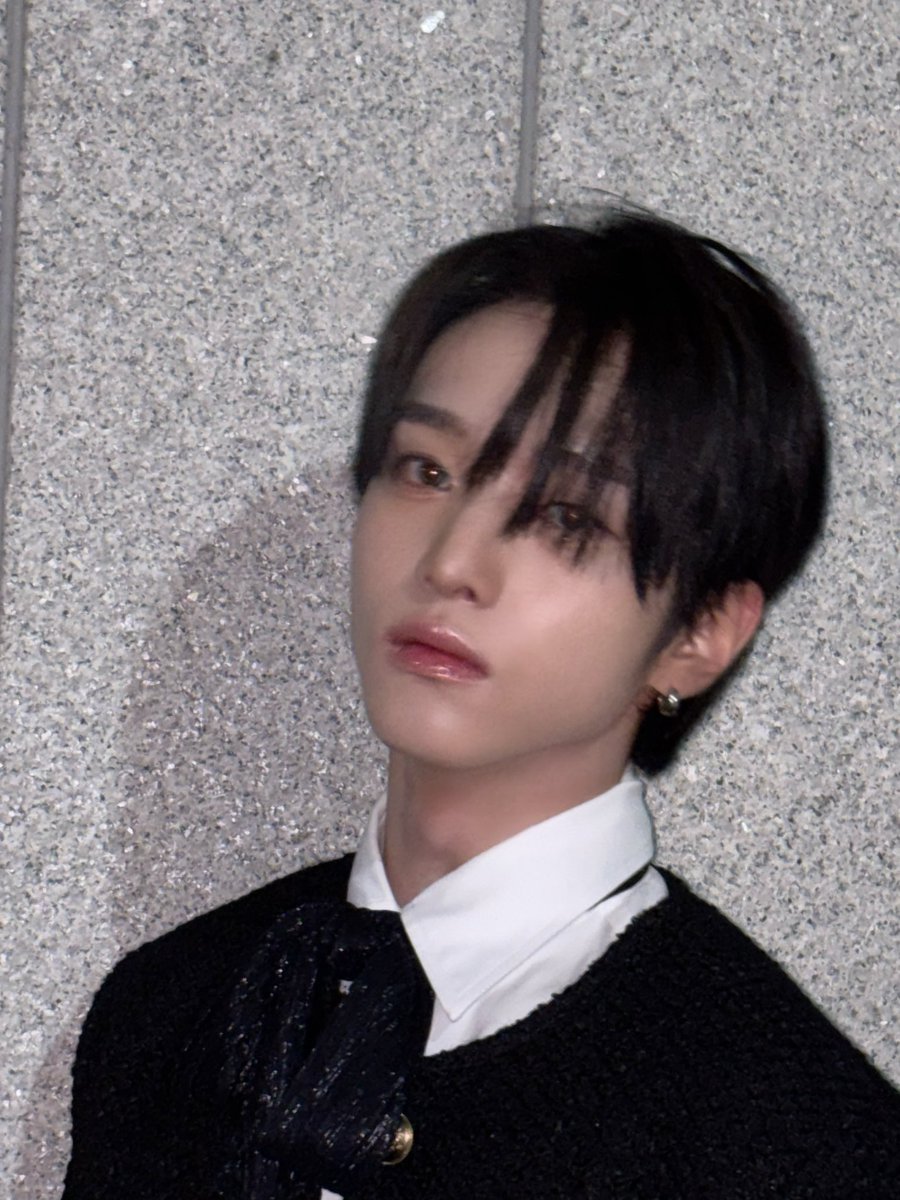 Behind-the-scenes cut of Xikers