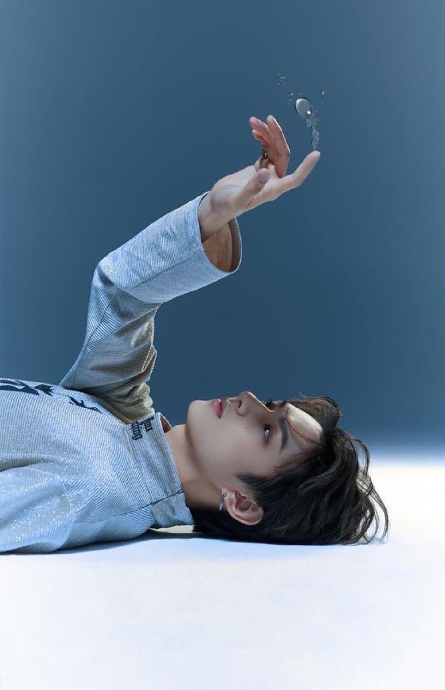 A moment captured by Jun (SEVENTEEN)'s fan