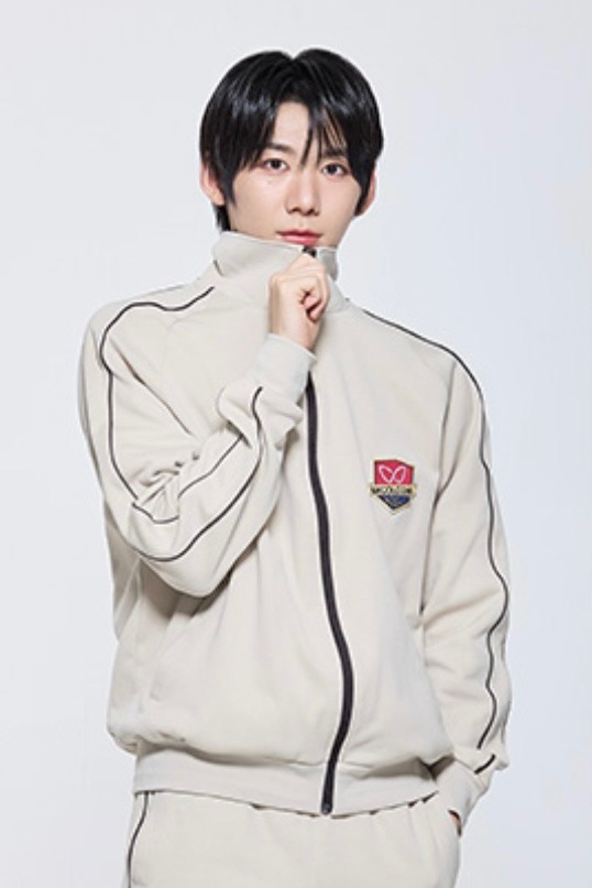 Latest photo of Park Han (AHOF)