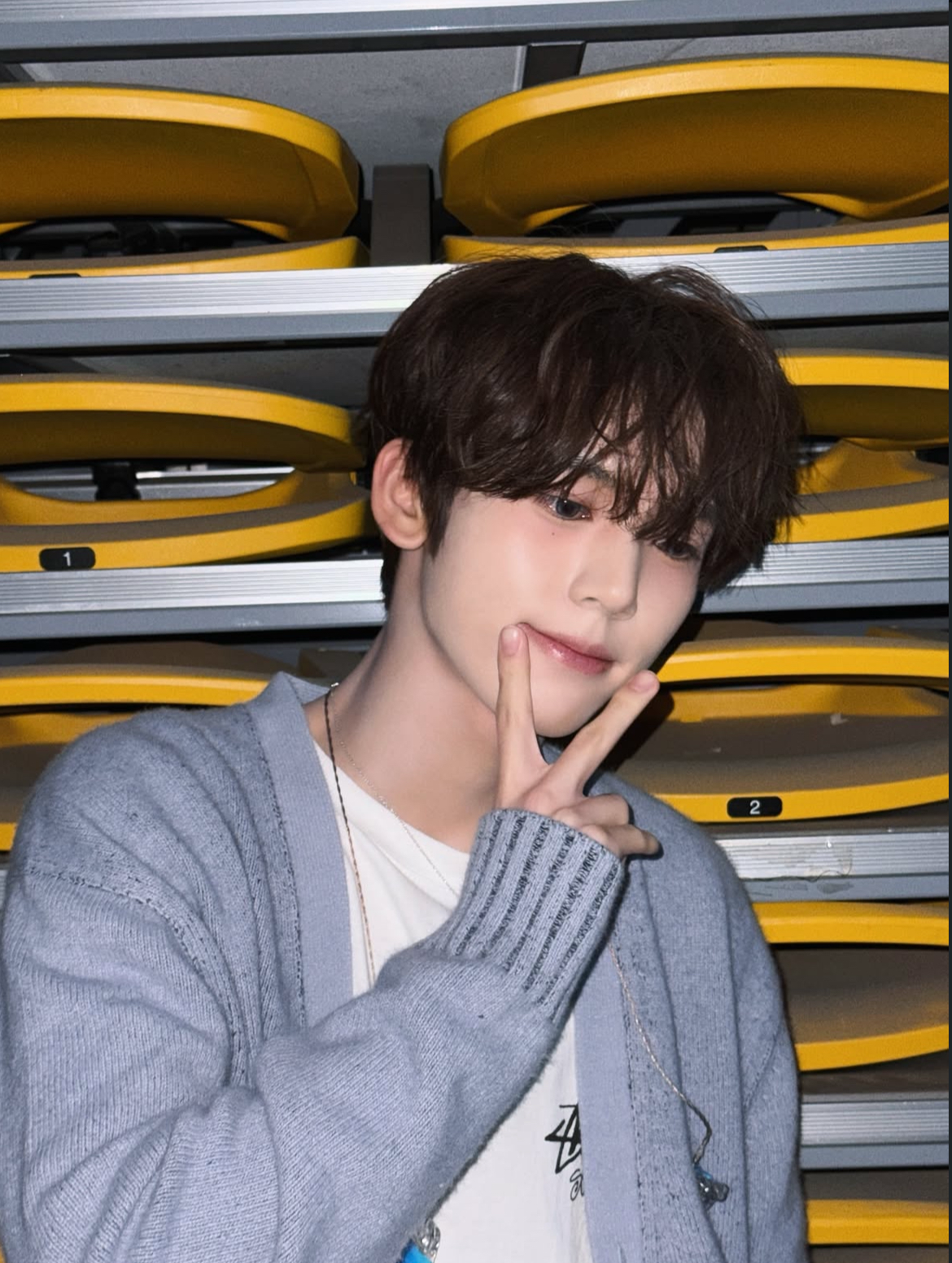 Potret di balik layar Han Yujin (ZEROBASEONE)