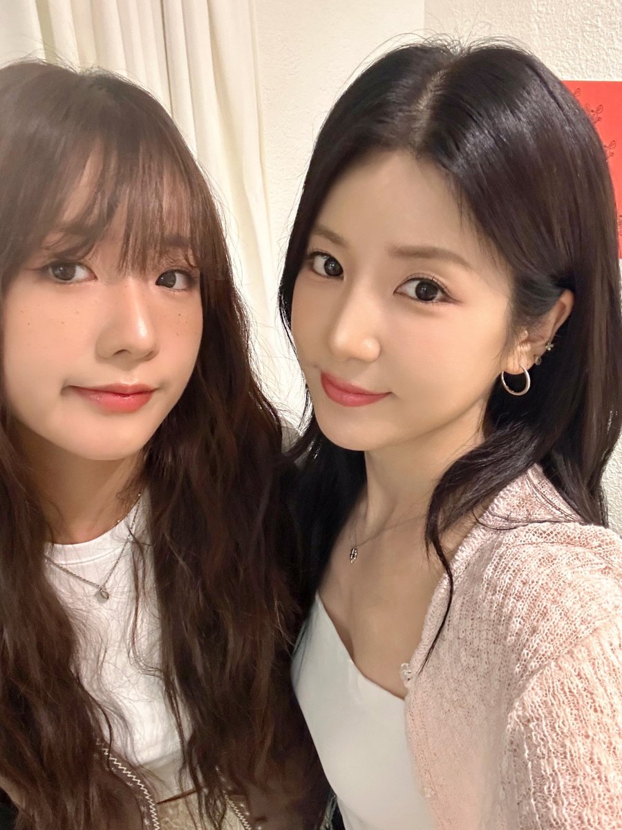 Momen yang diabadikan oleh penggemar Apink