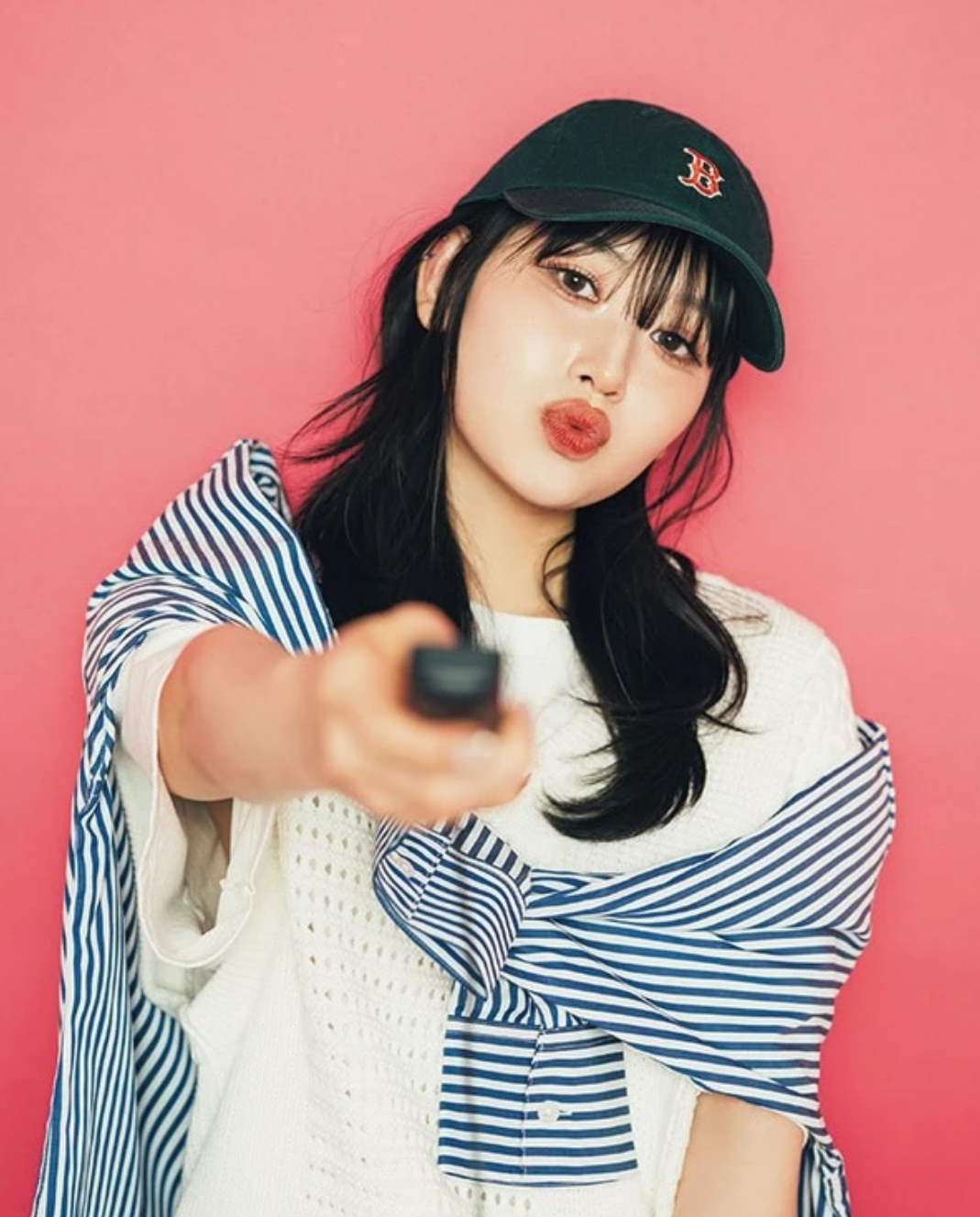 Behind-the-scenes cut of Kasahara Momona (ME:I)