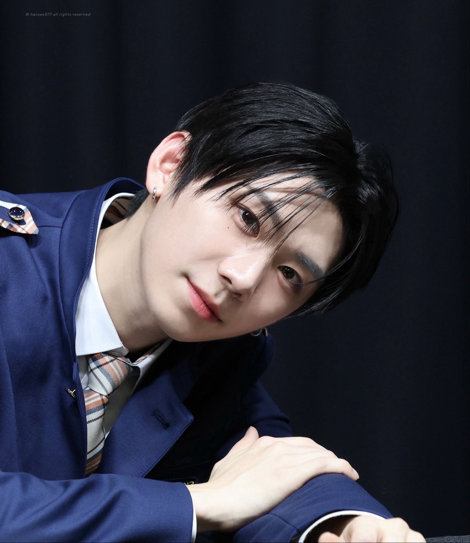 A moment captured by Park Han (AHOF)'s fan