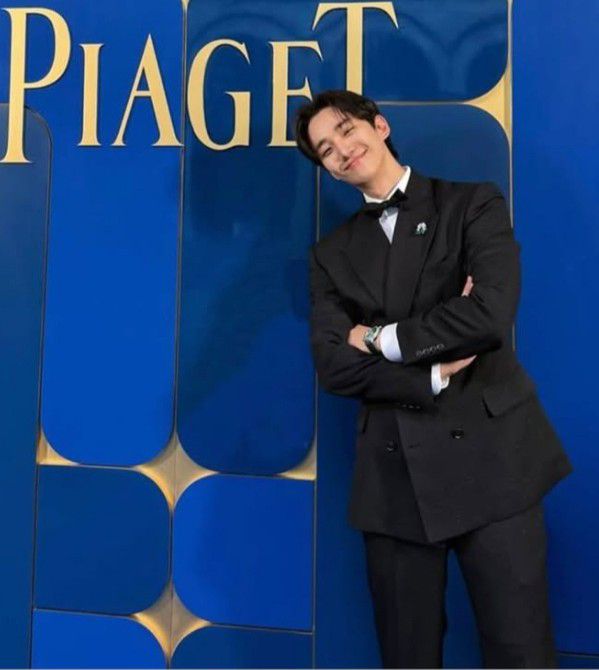Latest photo of Junho (2PM)