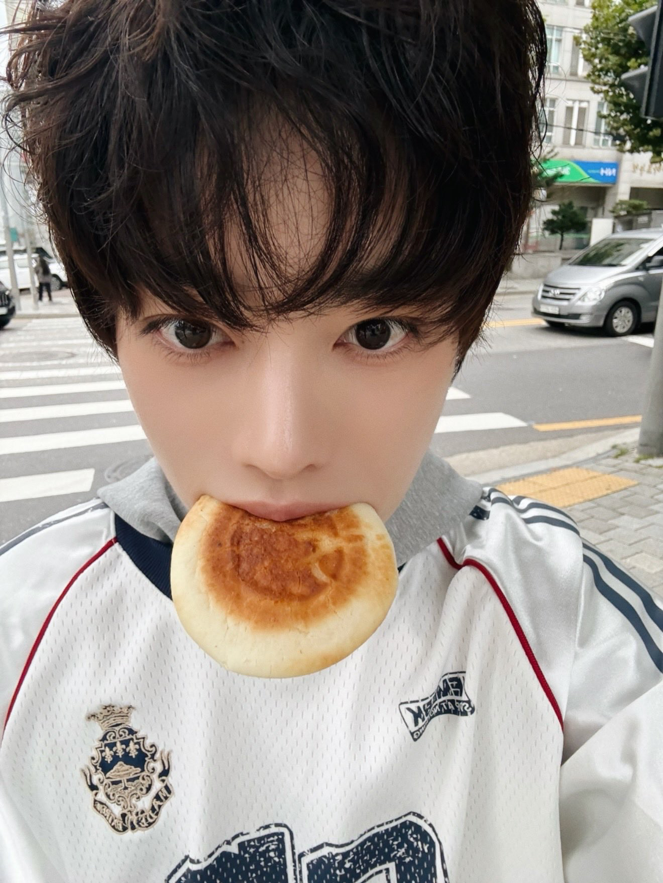 Recent activity shot of Hanbin (TEMPEST)