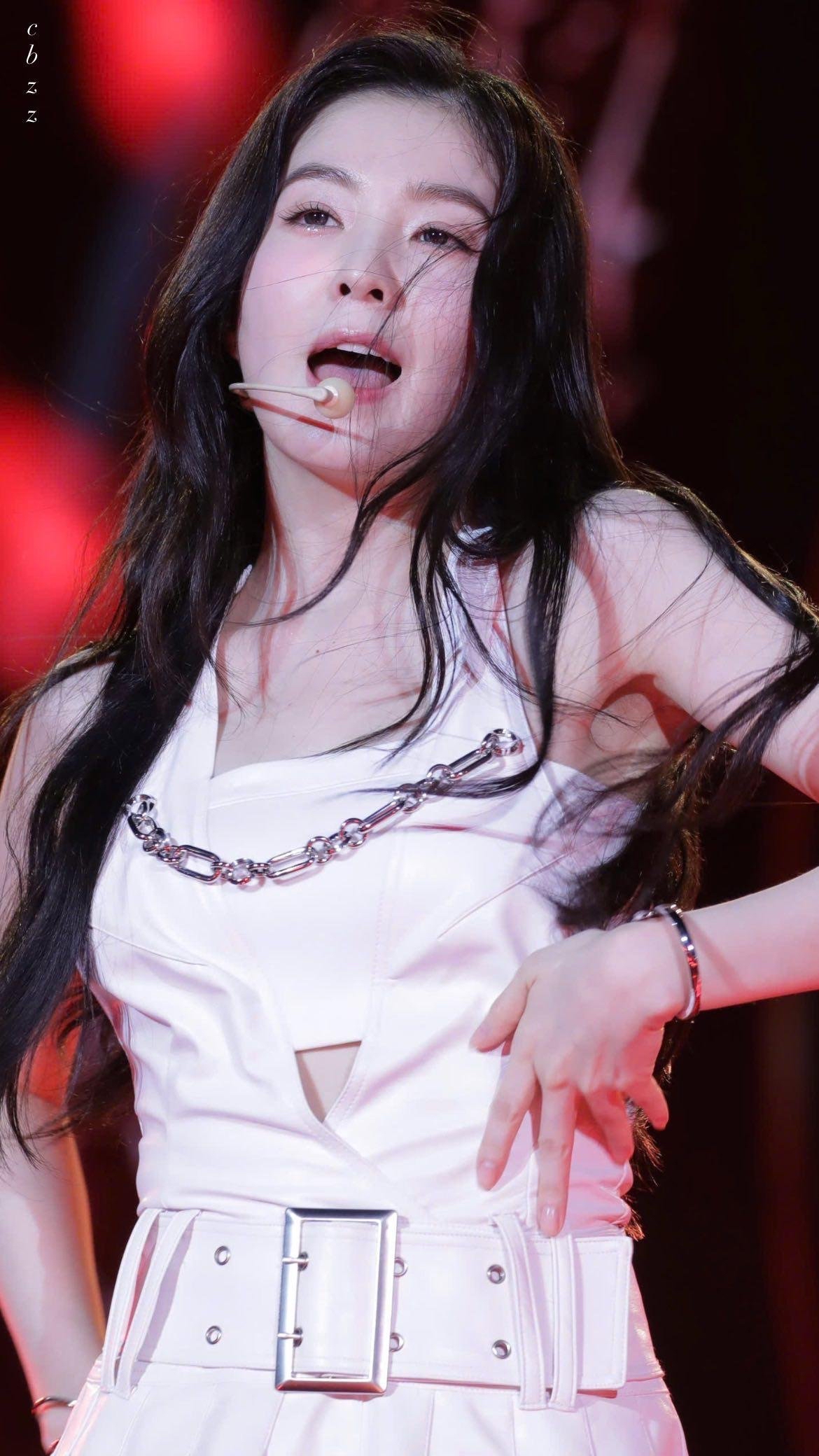 A moment captured by Irene (Red Velvet)'s fan