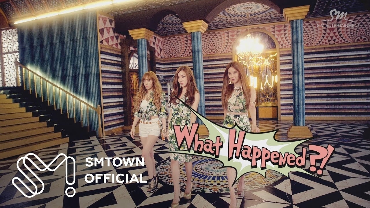 Behind-the-scenes cut of Girls' Generation