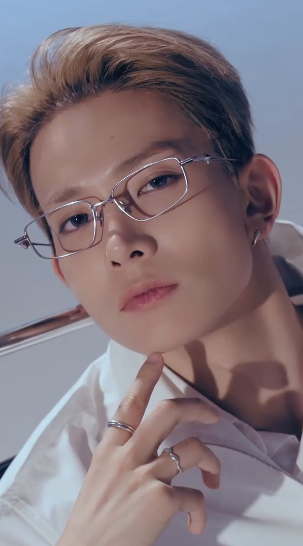 羲承 (ENHYPEN)的最新照片