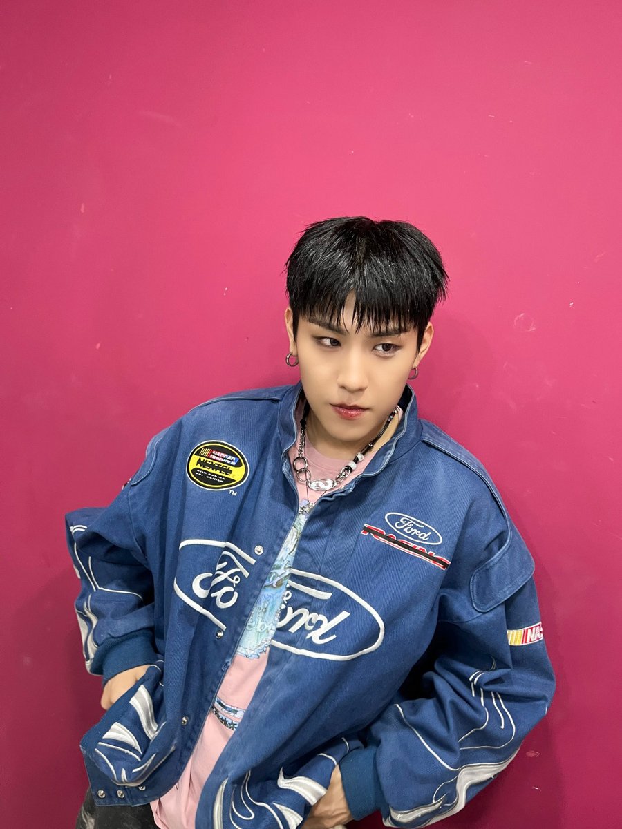Behind-the-scenes cut of AB6IX