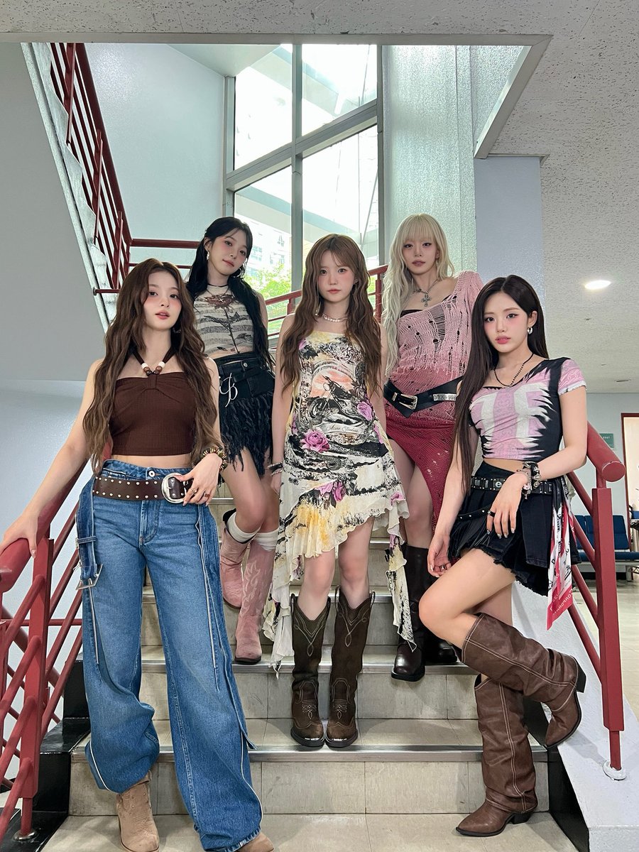A moment captured by fromis (9)'s fan