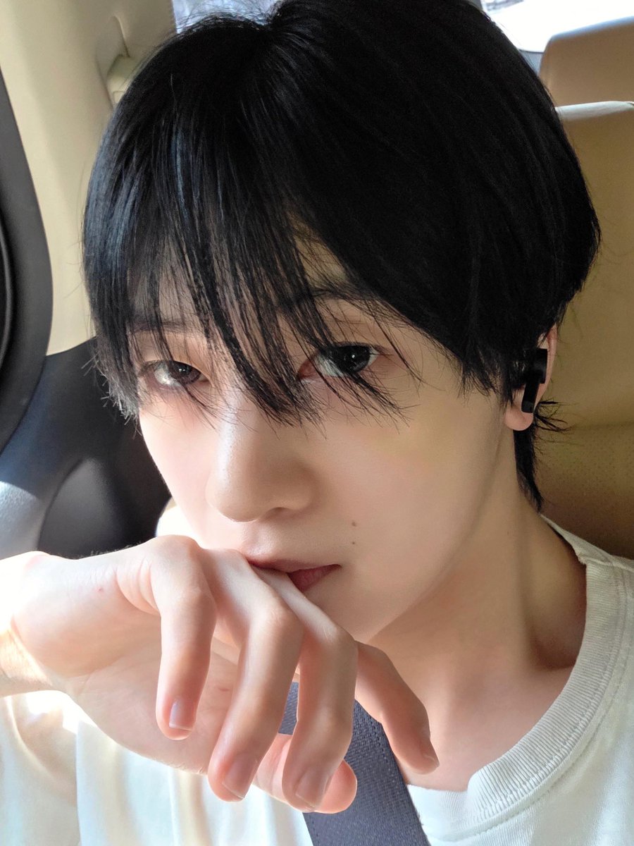 Behind-the-scenes cut of Seok Matthew (ZEROBASEONE)