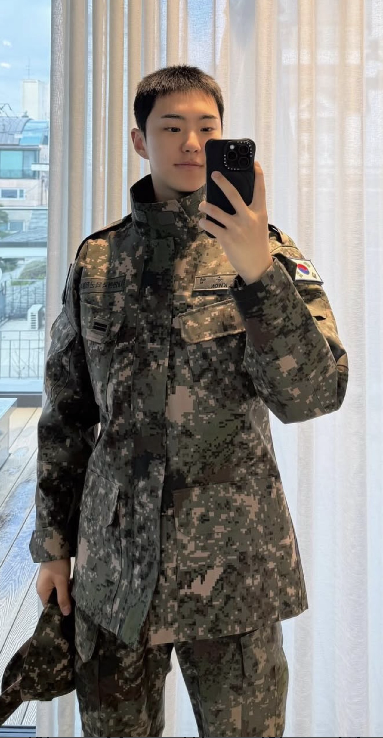 Latest photo of Hoshi (SEVENTEEN)