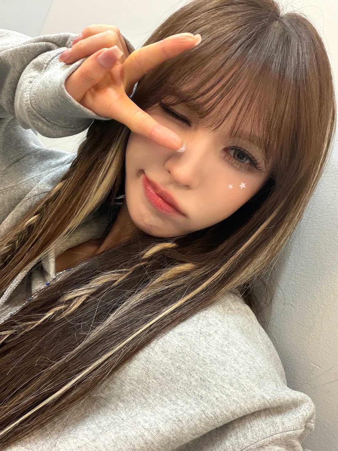 A moment captured by Wendy (Red Velvet)'s fan