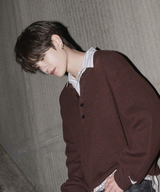 Behind-the-scenes cut of Gyehyeon (VERIVERY)