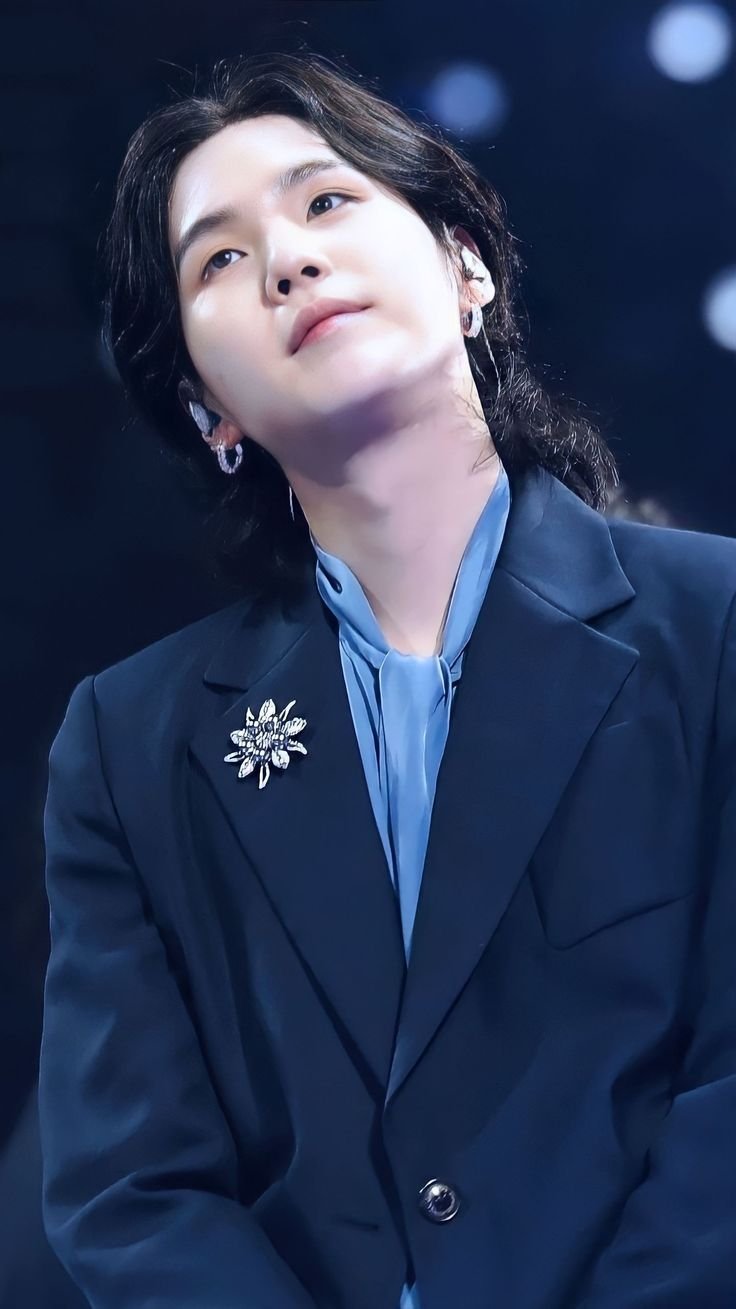 A heartfelt wallpaper shared by SUGA (BTS)'s fans
