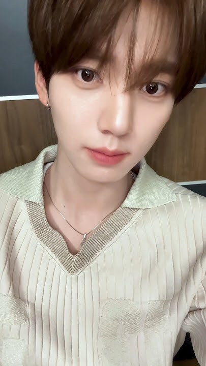 韩维辰 (ZEROBASEONE)的最新活动照片