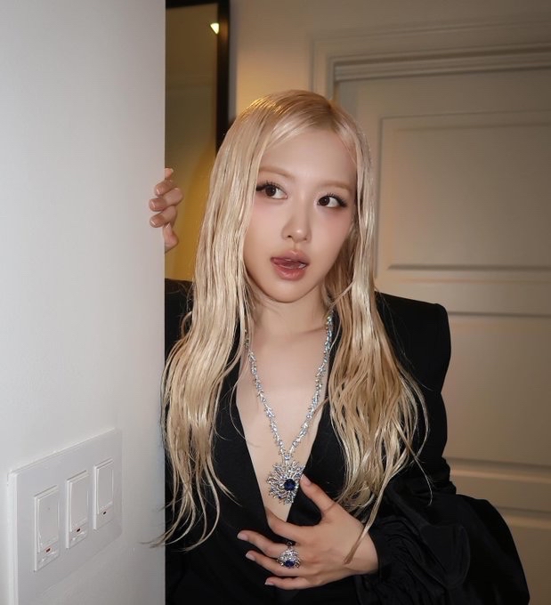 Behind-the-scenes cut of ROSÉ (BLACKPINK)