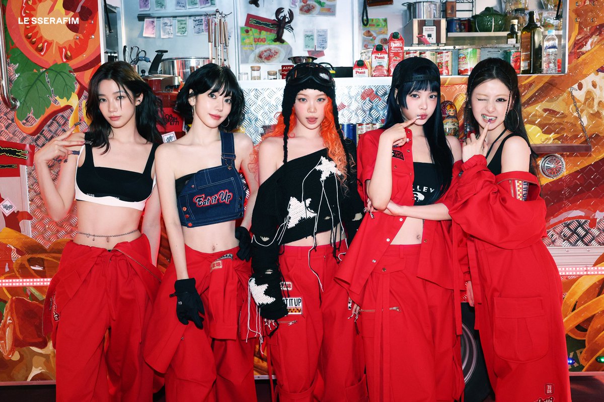 Behind-the-scenes cut of LE SSERAFIM