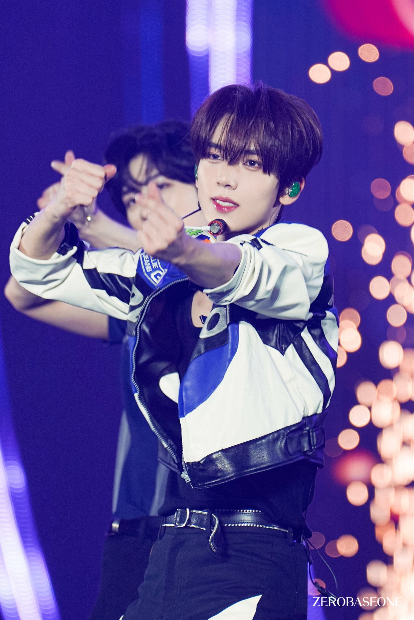 Recent activity shot of Han Yujin (ZEROBASEONE)