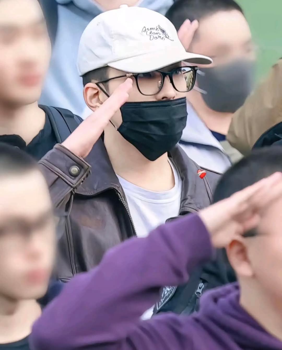 Recent activity shot of Wonwoo (SEVENTEEN)