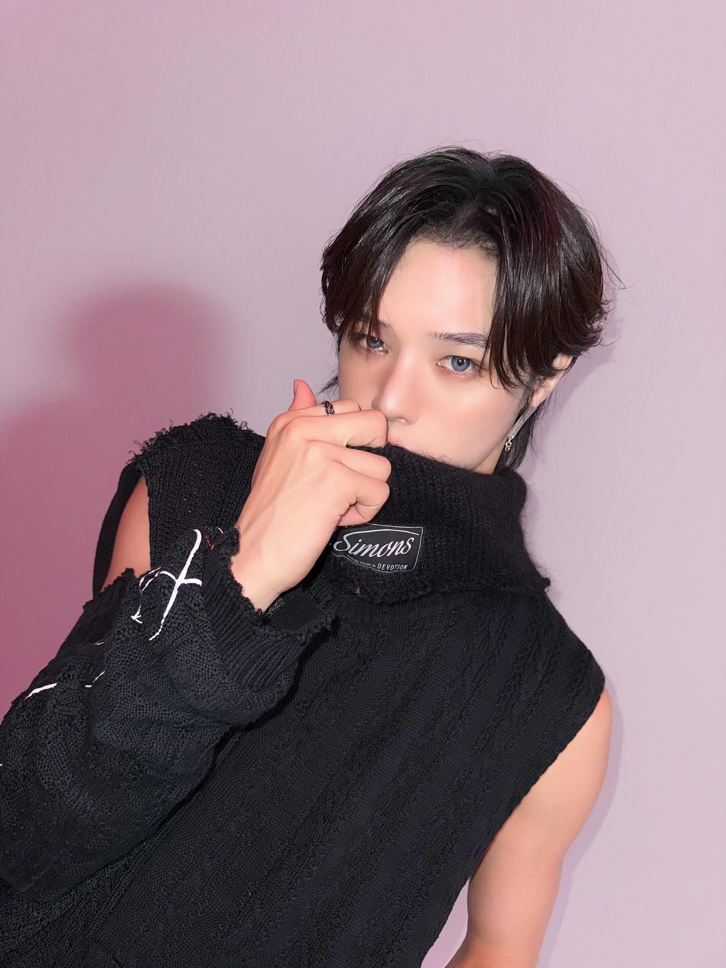 A moment captured by K (&TEAM)'s fan